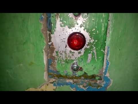 Видео: Электрический лифт ( г. Пермь ) КМЗ 1977 г.в Q=320кг V=0,71м/с