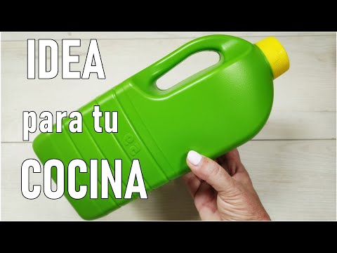 Видео: Посмотрите, что я делаю с пластиковым контейнером.