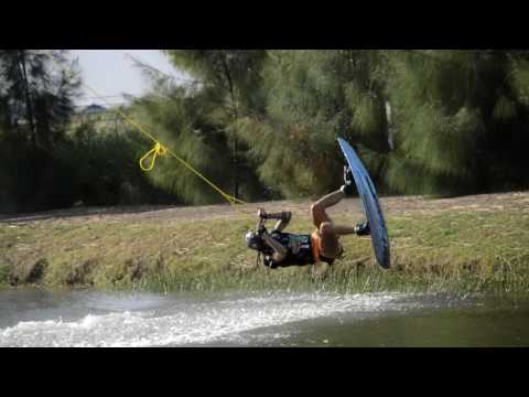 Видео: How to do front flip on wakeboard tutorial. Как делать Фронт Флип на вейке