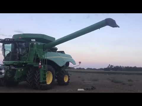 Видео: Комбайн Зерновой роторный John Deere S 670 из США