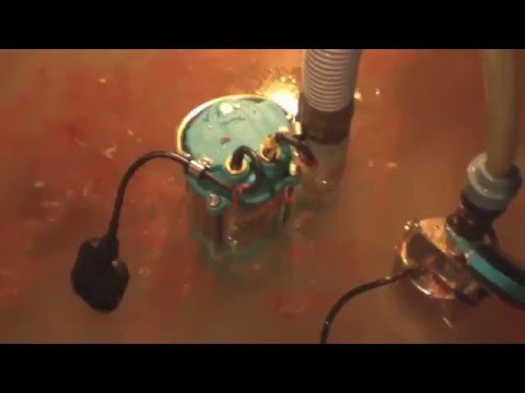 Видео: Работа канализационного насоса (sewage pump)