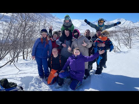 Видео: Большие Банные источники с детьми, Камчатка, март 2024