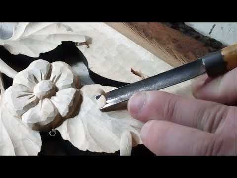 Видео: Вертикальное панно - ЧАСЫ. Резьба по дереву - Wood carving.