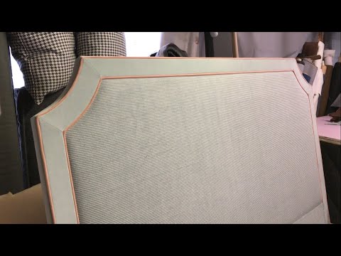 Видео: ОБИВКА МЯГКОЙ КРОВАТИ. ОБИВКА ЦАРГ ПОД 45 / UPHOLSTERY SOFT BED.