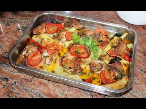 Видео: Най-бързия, лесен и вкусен обяд.  Свинско със зеленчуци на фурна