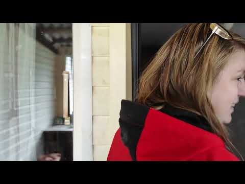 Видео: Продаётся дом со всеми коммуникациями в деревне Леоновичи.Минская обл.Район Несвиа35000 долларов