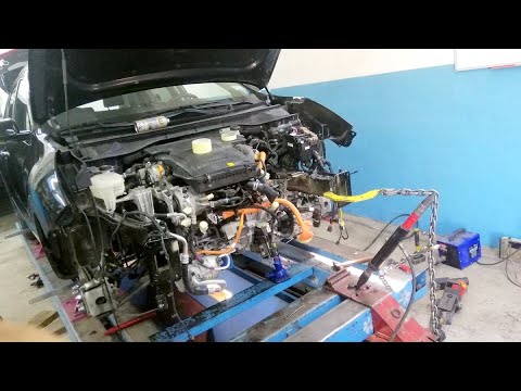 Видео: Kia Niro Hybrid.  Лобовой.  Вытяжка лонжеронов.