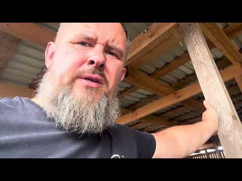 Видео: Мале вимʼя - мале молоко | Прайвет мілк | Михайло Травецький | Велесова ферма