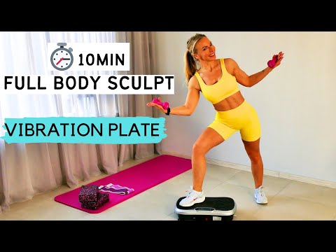 Видео: 10-минутная тренировка пилатеса стоя с использованием виброплатформы и отягощений (по желанию)