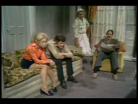 Видео: Как раздражать людей. Родители