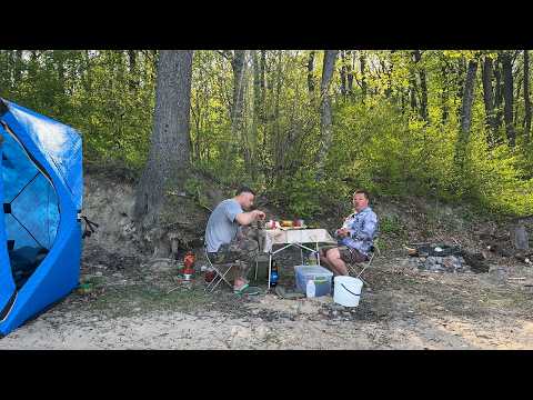 Видео: 🐠🐟 ПАСХАЛЬНЫЙ КЛЕВ НА ПЕЧЕНЕГАХ / РЫБАЛКА С ДВУМЯ НОЧЕВКАМИ / 1 часть 🐠🐟