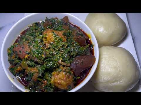 Видео: Как приготовить нигерийский овощной суп с угу и водяными листьями // Эдиканг Иконг #nigeriansoup