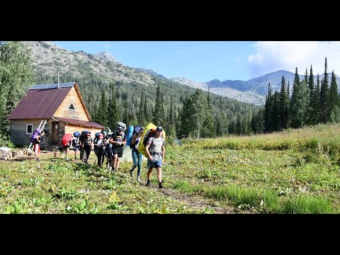 Видео: Поднебесные зубья 02.08.2020 часть 2 горы..