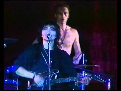 Видео: Кино - (11) Закрой за мной дверь (концерт в Алма-Ате)