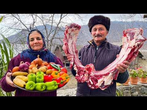 Видео: Максимально Свежий Говяжий Антрекот Тушеный с Овощами! Жизнь в деревне