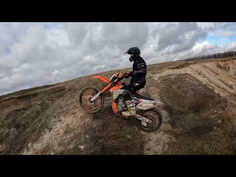 Видео: Enduro наслаждение на Yamaha, Beta, GNS