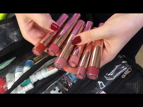 Видео: Что в сумке стюардессы