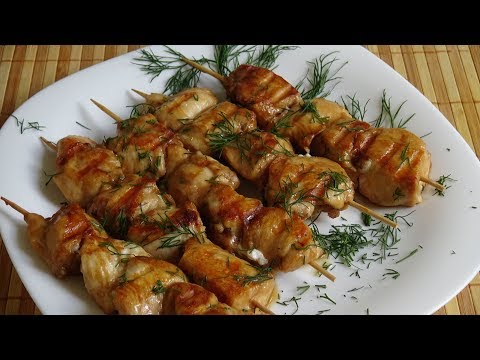 Видео: Как приготовить сочные куриные шашлычки. Секрет маринования куриного филе.