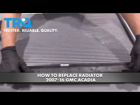 Видео: Как заменить радиатор GMC Acadia 2007–16 годов
