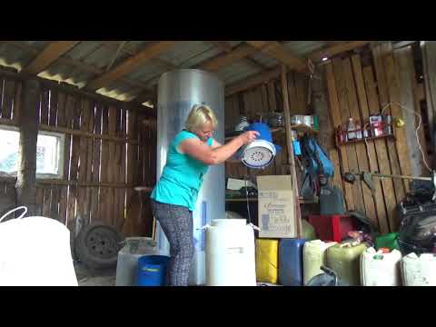 Видео: Обзор зернодробилки " фермер "! Покупки для дома!