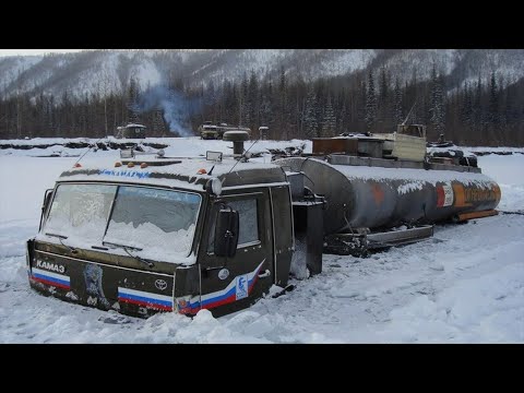 Видео: Дороги севера.  Зимник Якутии и Камчатки на бездорожье.