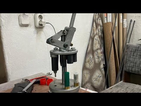 Видео: Новая версия станка для сборки патронов 12 калибра