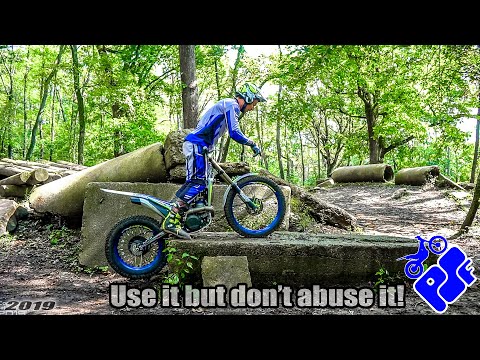 Видео: MotoTrials: как использовать защиту картера