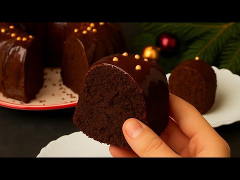 Видео: 🎄Влажный и шоколадный торт с повседневными ингредиентами🎄