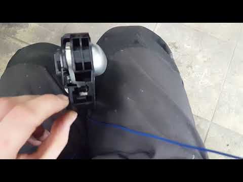 Видео: Как снять ручку передней и задней двери рено меган 3 2014 г.в