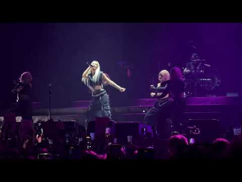 Видео: Mary Gu & MAYOT — айс | Москва VK Stadium 25.10.2024