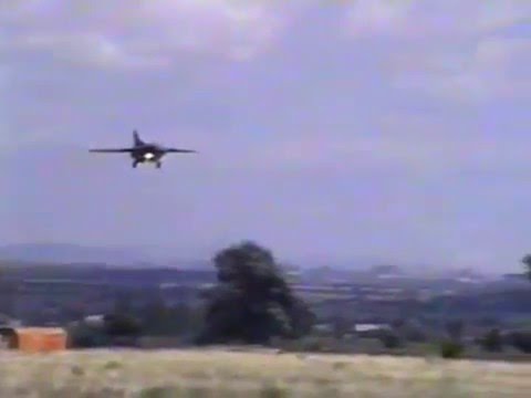 Видео: Сбогуване с бойната авиация