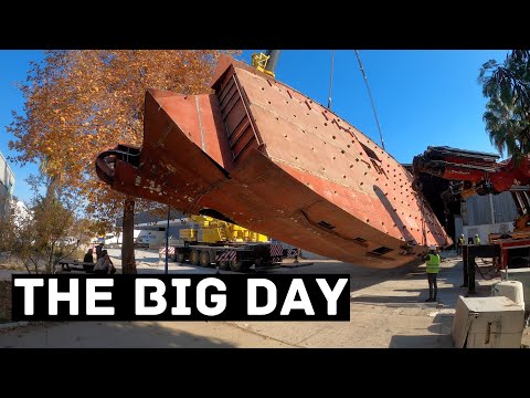 Видео: МОМЕНТ, которого мы ВСЕ ждали 🥳🤯😝 ПОВОРОТ КОРПУСА нашего Bering 75