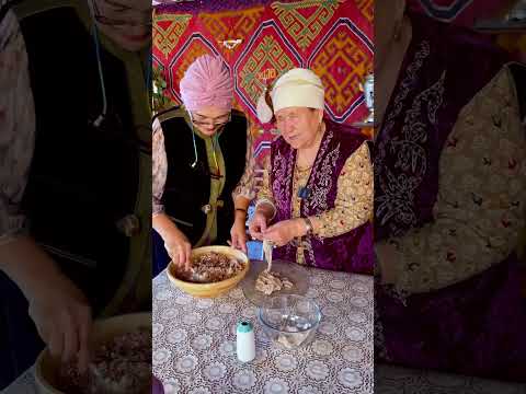 Видео: Shyzh-Myzh | Шыж-Мыж — Ancient Kazakh Dish Cooked on Fire🔥 Taste of the Steppe.