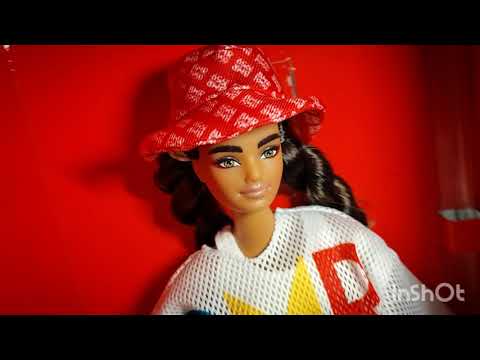 Видео: На дворе глубокая осень, а у меня летнее лето! Распаковка и обзор Barbie BMR1959 Дачницы☀