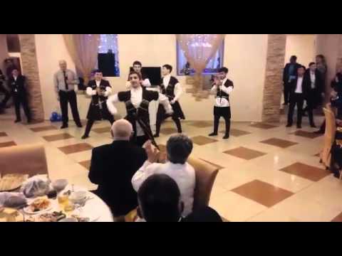 Видео: СМОТРЕТЬ ВСЕМ! Лезгинка в Караганде. Ансамбль "ВАЙНАХ" в гостях в г. Атбасар. Танец друзей.