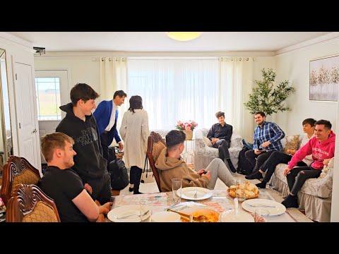 Видео: СВАДЬБА ВТОРОЙ ДЕНЬ!! 💝 СВАДЕБНАЯ  ГРУППА - "МЕЛОДИЯ" У НАС В ГОСТЯХ ! ОЛЯ И СВЕТА УЛЕТАЮТ ДОМОЙ 😢💝