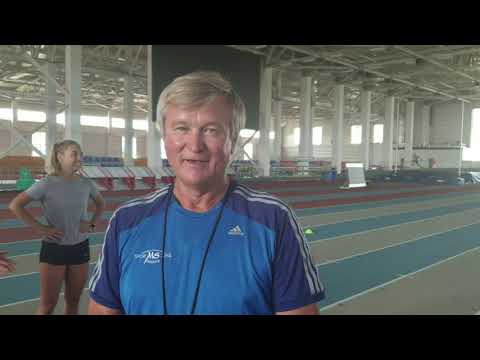 Видео: КРУГЛИКОВ АН, ФИЗКУЛЬТУРА  бег на средние дистанции