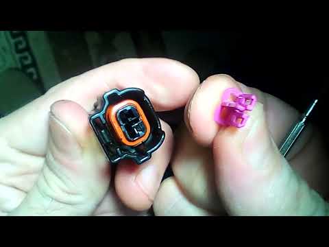 Видео: Как извлеч пин из разъёма форсунки ALT, AZM. 06A 973 722. Passat B5+