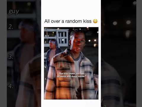 Видео: Почему он злится на этого парня? Что он сделал?