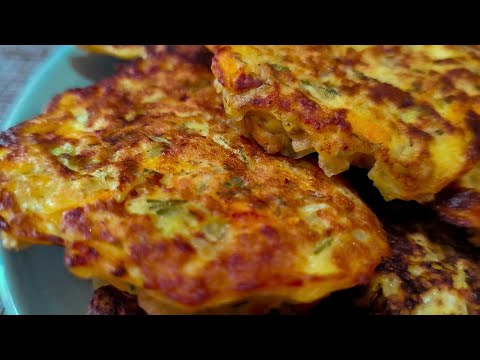 Видео: Моментальные Ленивые "ПИРОЖКИ" или оладушки с Капустой. Очень вкусно! Без муки, без крахмала!