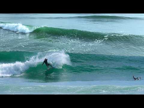 Видео: Ураган Габриель посылает идеальные волны на Внешние отмели