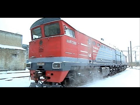 Видео: Тепловоз 2ТЭ10М - аццкий девайс! Полный обзор. // Diesel locomotive from the USSR