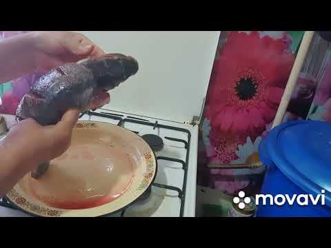 Видео: Карась с начинкой ,запечённый в духовке.