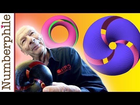 Видео: Топология скрученного тора — Numberphile