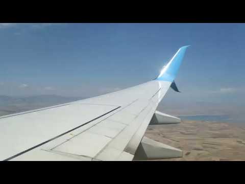 Видео: Посадка Boeing 737-800 MAX в Гюмри.