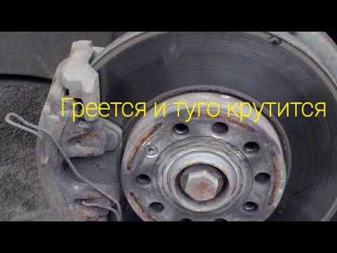 Видео: РЕМОНТ ПЕРЕДНЕГО СУППОРТА...Почему клинит передний суппорт в автомобиле.Volkswagen Caddy