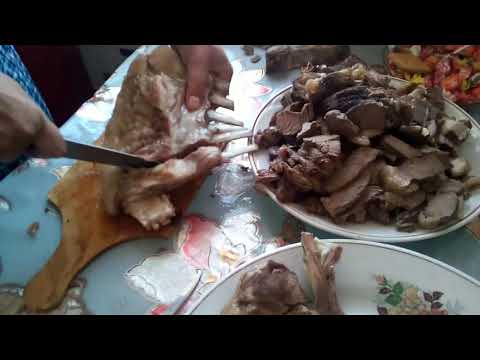 Видео: Бешбармак   конина.  копченый шужук , казы.