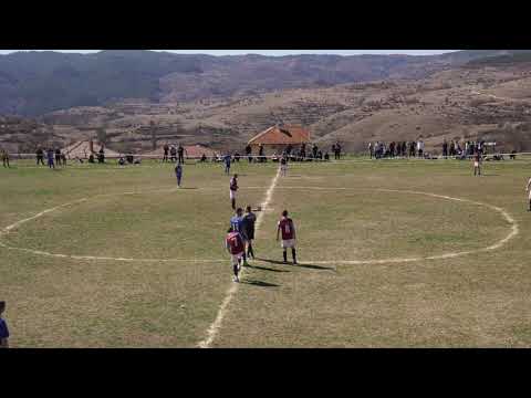 Видео: Футболна среща между отборите на с.Слащен и с.Дебрен