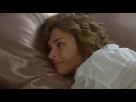 Видео: Судьбы орнитолога и бизнесмена переплетаются в смешной истории! Две истории о любви