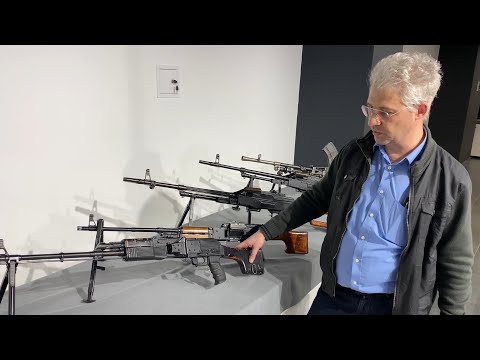 Видео: 5,45мм опытные ручные пулеметы ПУ-1 и ПУ-21 / 5,45mm experimental PU-1 and PU-21 light machine guns